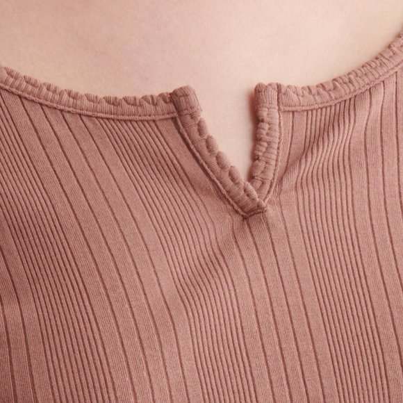 Lucky Brand Short Sleeve Slim Notch Neck T- Cognac - Picture 4 of 4